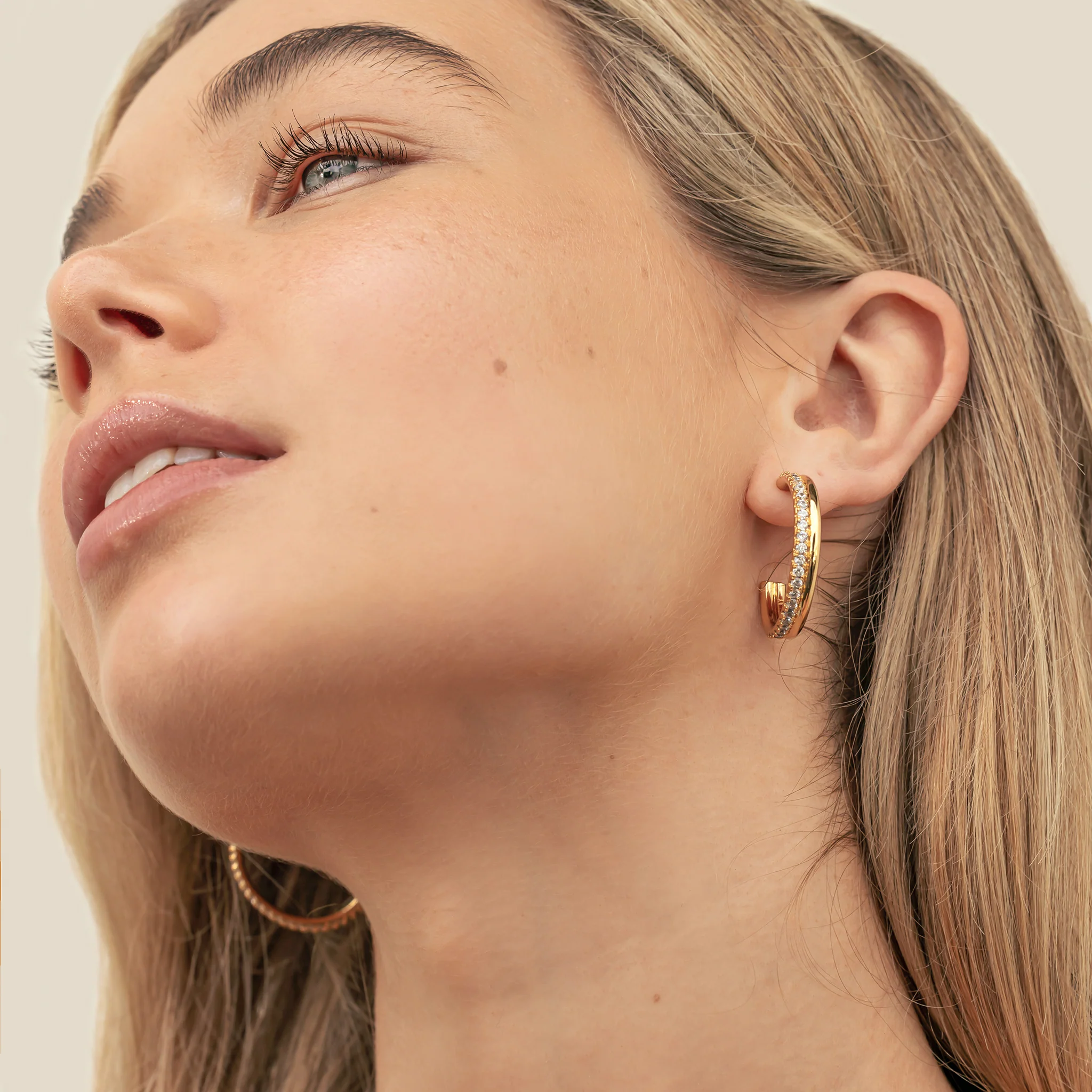 Danielle Hoops - Image 5