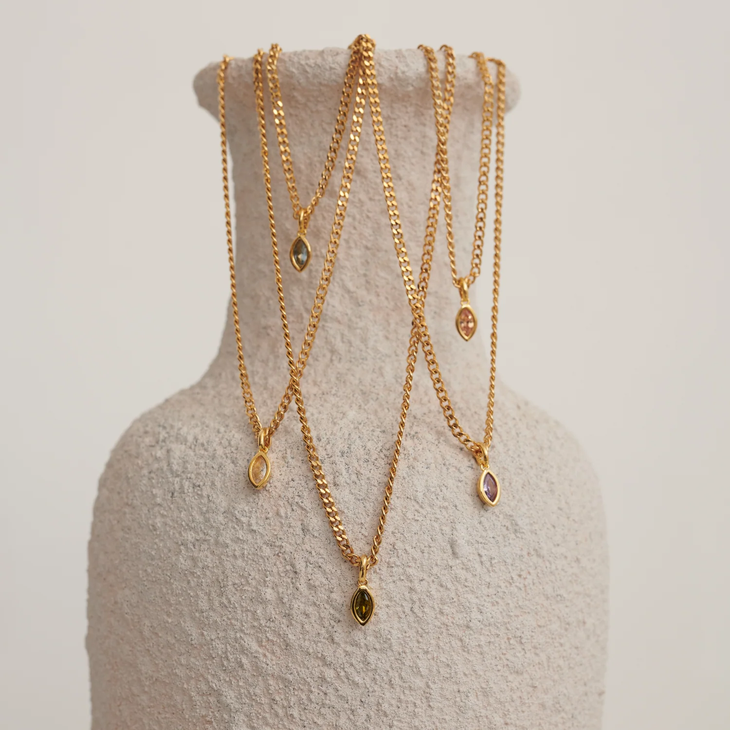Kaia Necklace - Crystal - Image 4